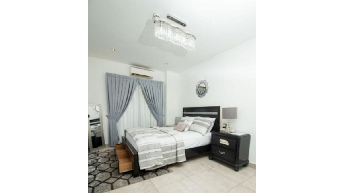 2 bed flat to let, Crown Lodge, Elystan Street - African Land