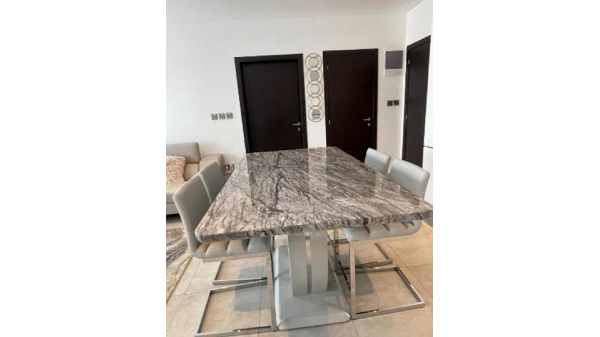 2 bed flat to let, Crown Lodge, Elystan Street - African Land