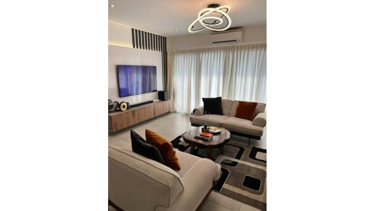2 bed flat to let, Crown Lodge, Elystan Street - African Land