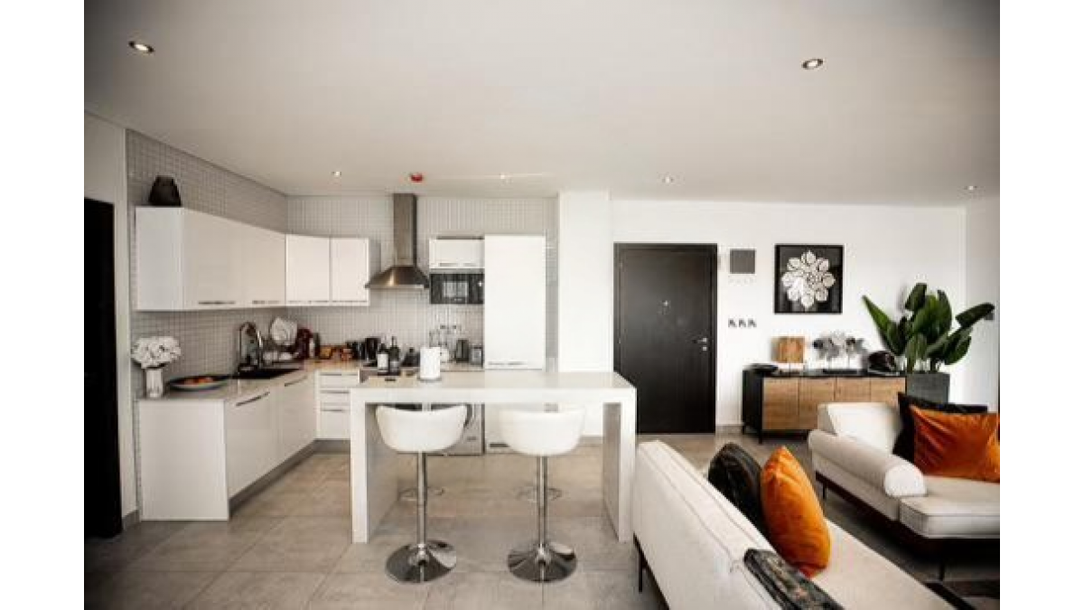 2 bed flat to let, Crown Lodge, Elystan Street - African Land