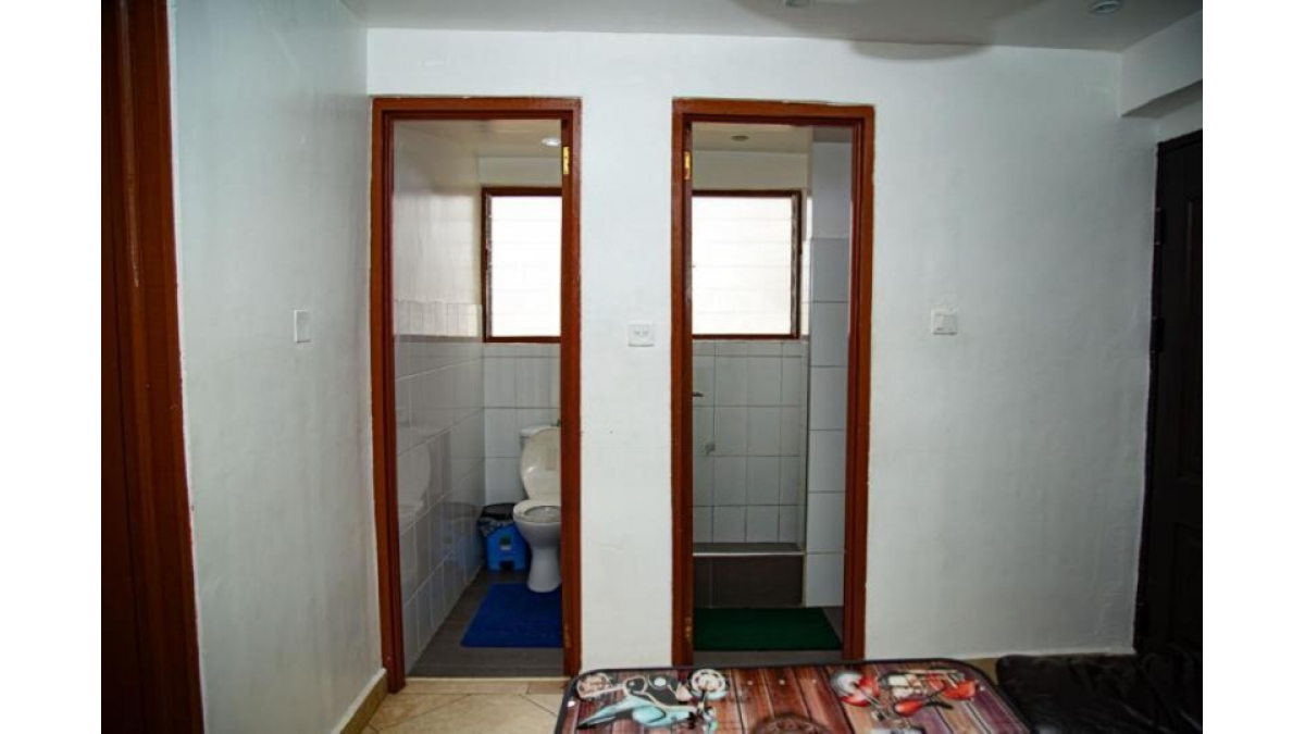2 bed flat to let, Crown Lodge, Elystan Street - African Land