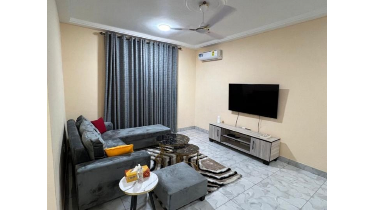 2 bed flat to let, Crown Lodge, Elystan Street - African Land