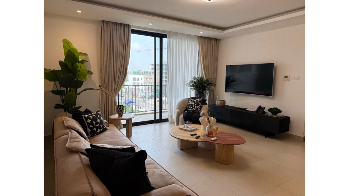 2 bed flat to let, Crown Lodge, Elystan Street - African Land