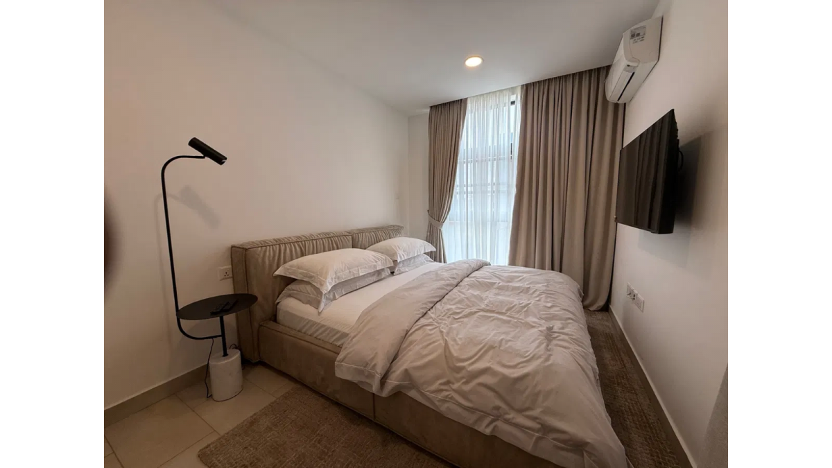2 bed flat to let, Crown Lodge, Elystan Street - African Land