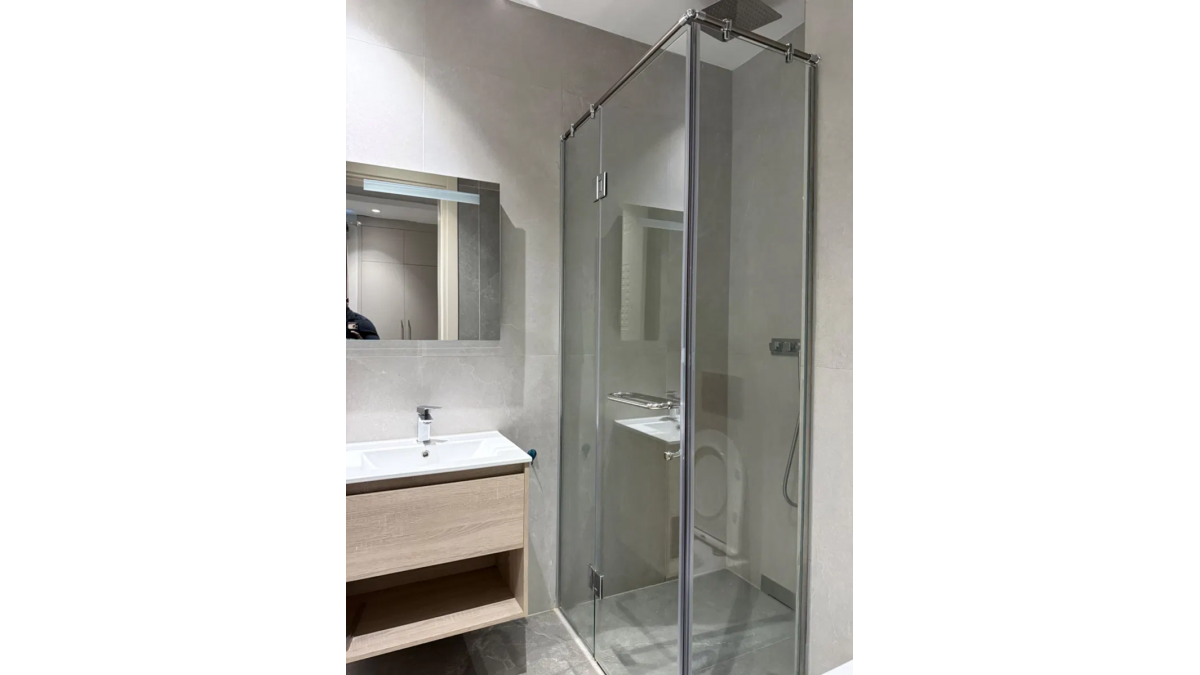 2 bed flat to let, Crown Lodge, Elystan Street - African Land