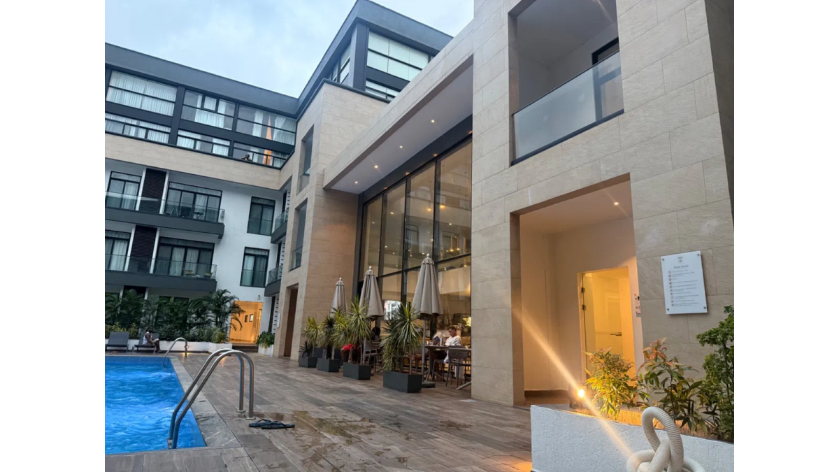 2 bed flat to let, Crown Lodge, Elystan Street - African Land