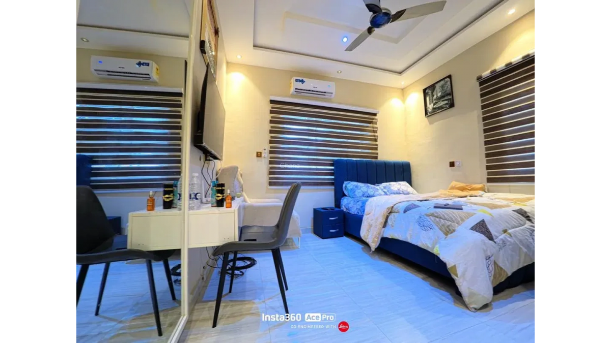 2 bed flat to let, Crown Lodge, Elystan Street - African Land