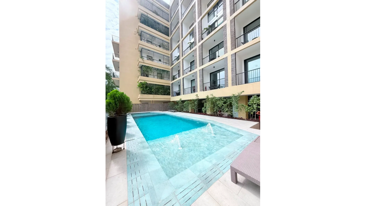 2 bed flat to let, Crown Lodge, Elystan Street - African Land