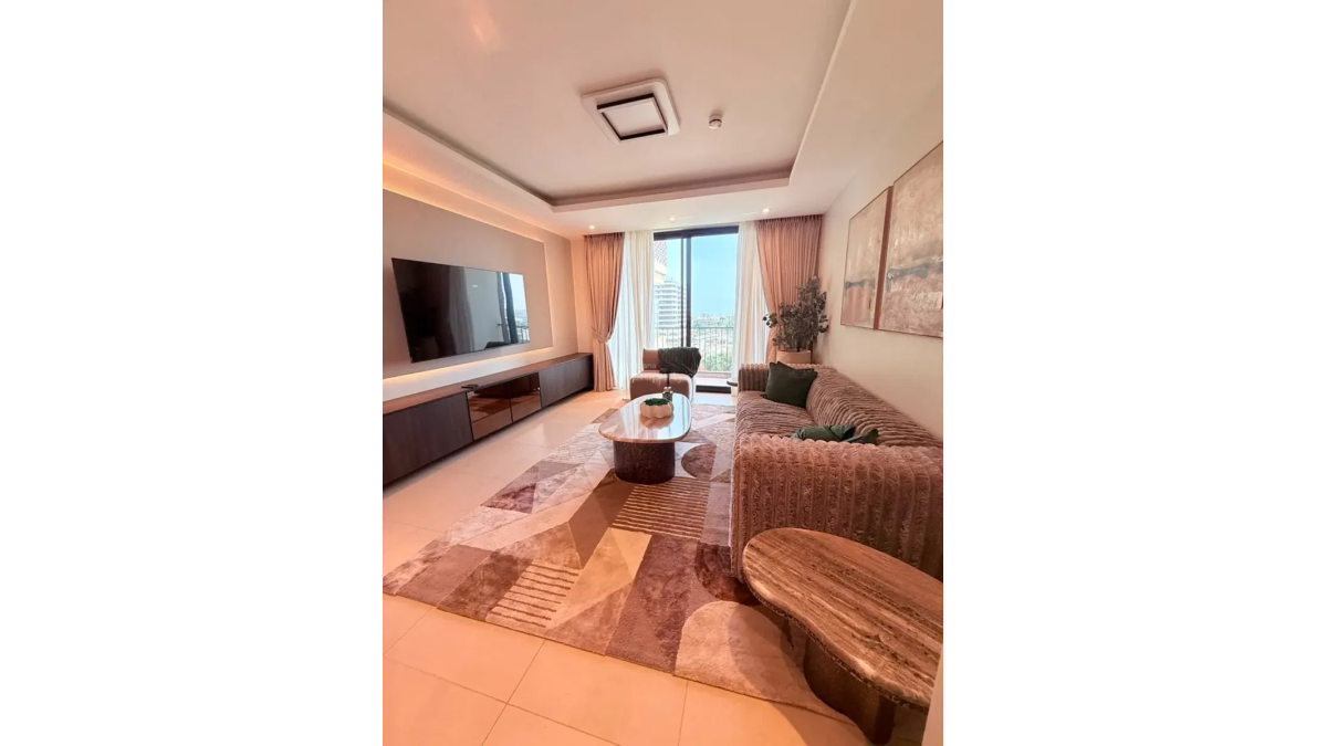 2 bed flat to let, Crown Lodge, Elystan Street - African Land