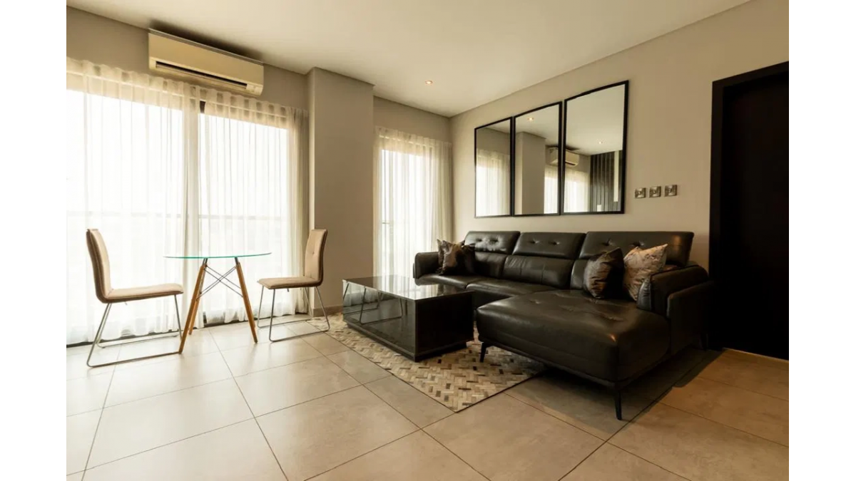 2 bed flat to let, Crown Lodge, Elystan Street - African Land