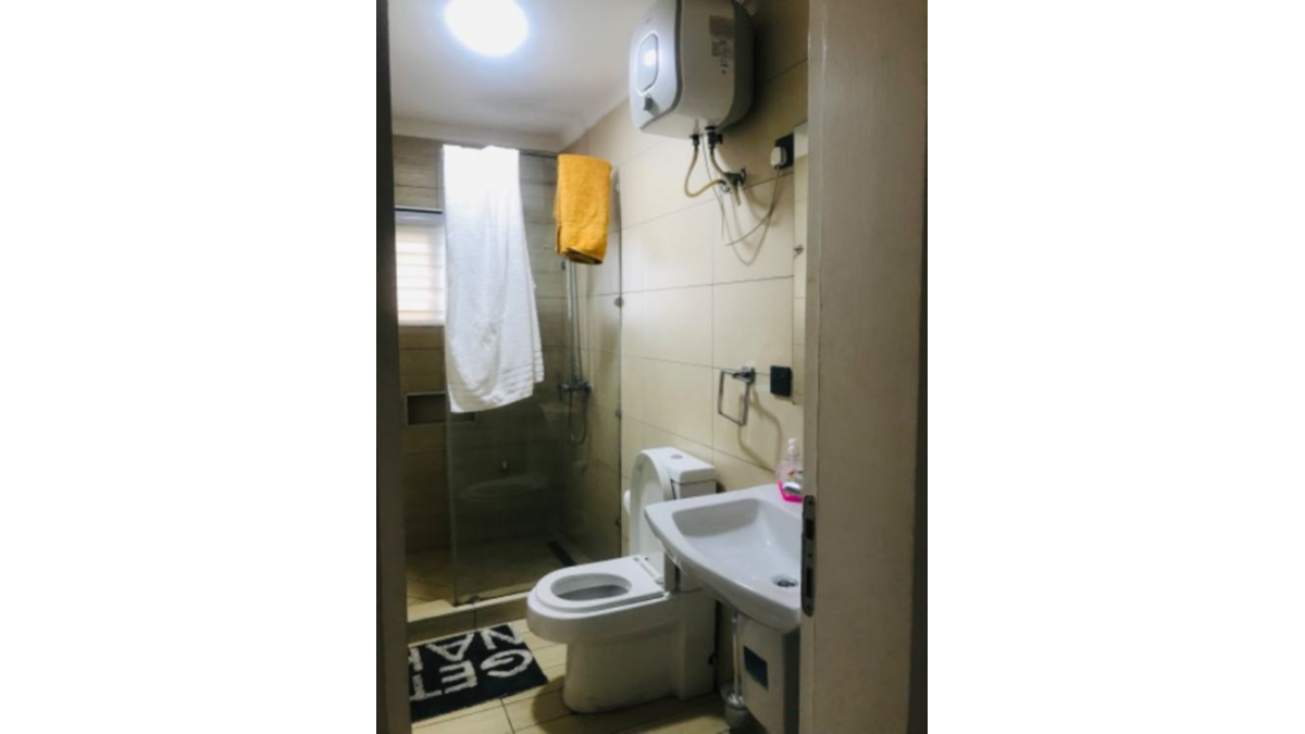 2 bed flat to let, Crown Lodge, Elystan Street - African Land