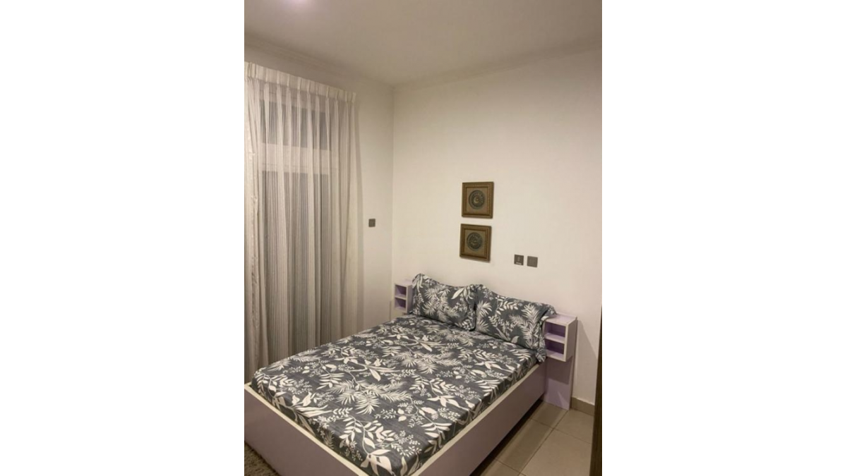 2 bed flat to let, Crown Lodge, Elystan Street - African Land