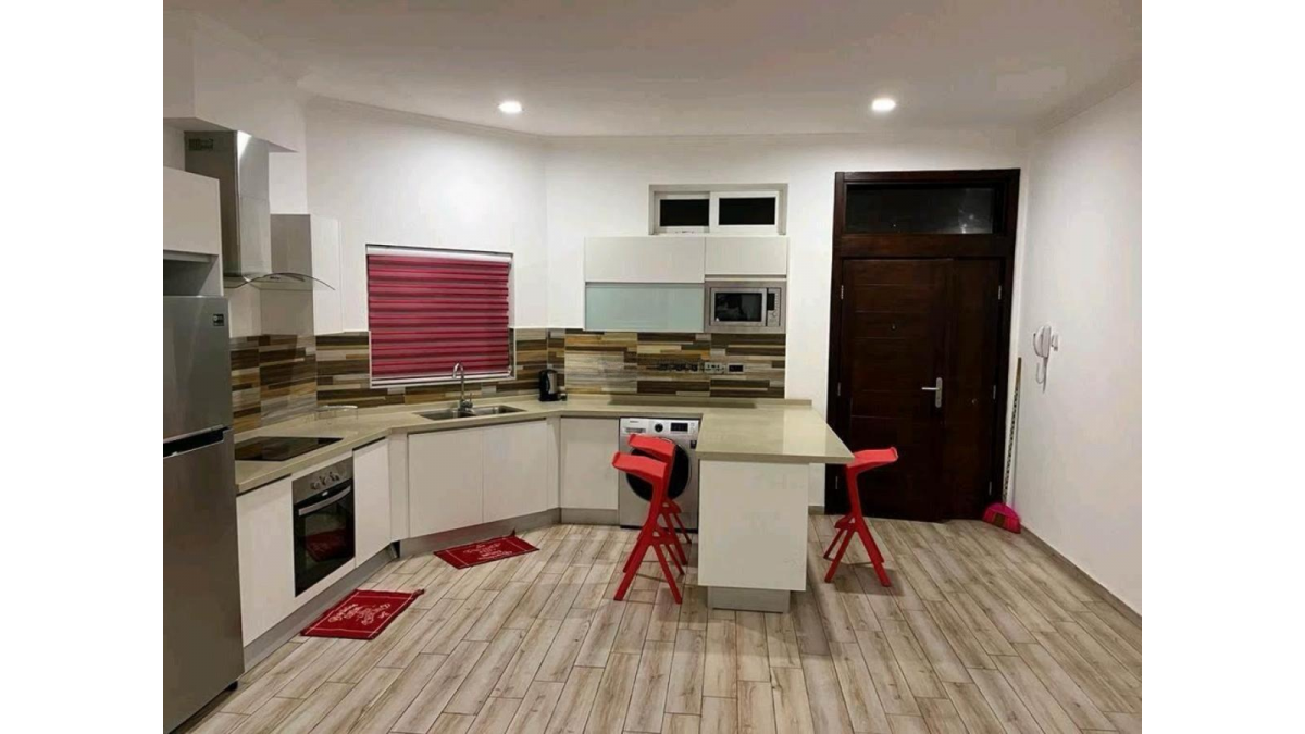 2 bed flat to let, Crown Lodge, Elystan Street - African Land