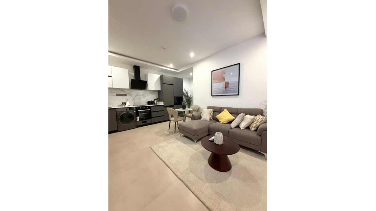 2 bed flat to let, Crown Lodge, Elystan Street - African Land