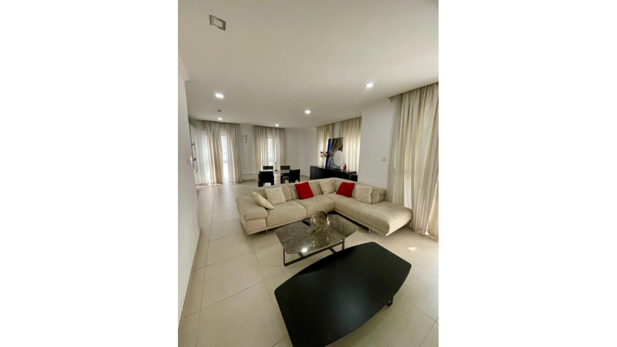 2 bed flat to let, Crown Lodge, Elystan Street - African Land