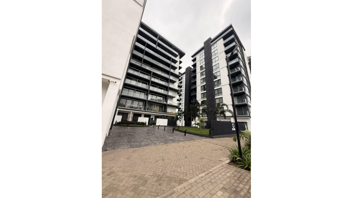 2 bed flat to let, Crown Lodge, Elystan Street - African Land
