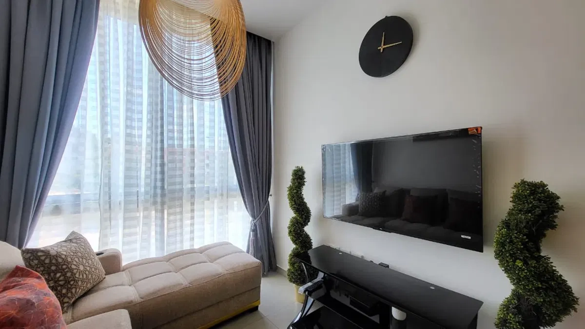 2 bed flat to let, Crown Lodge, Elystan Street - African Land