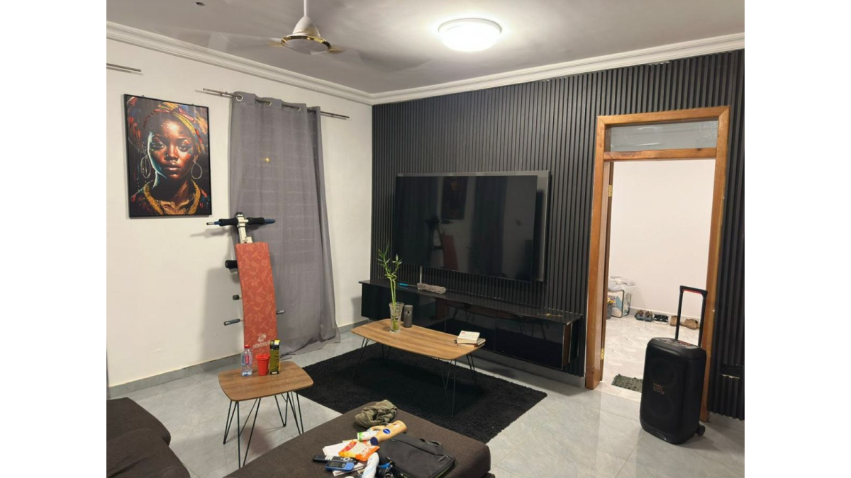 2 bed flat to let, Crown Lodge, Elystan Street - African Land