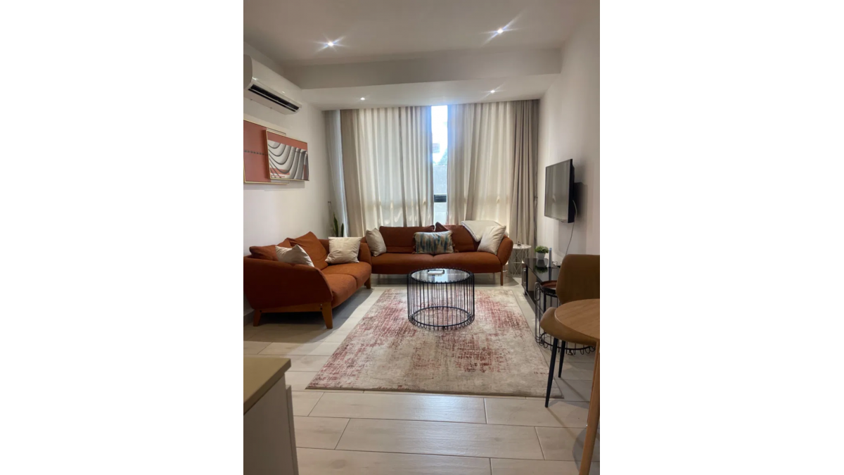 2 bed flat to let, Crown Lodge, Elystan Street - African Land