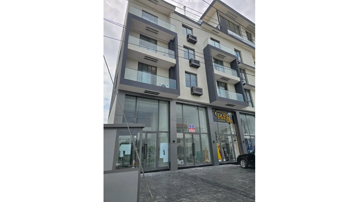 2 bed flat to let, Crown Lodge, Elystan Street - African Land