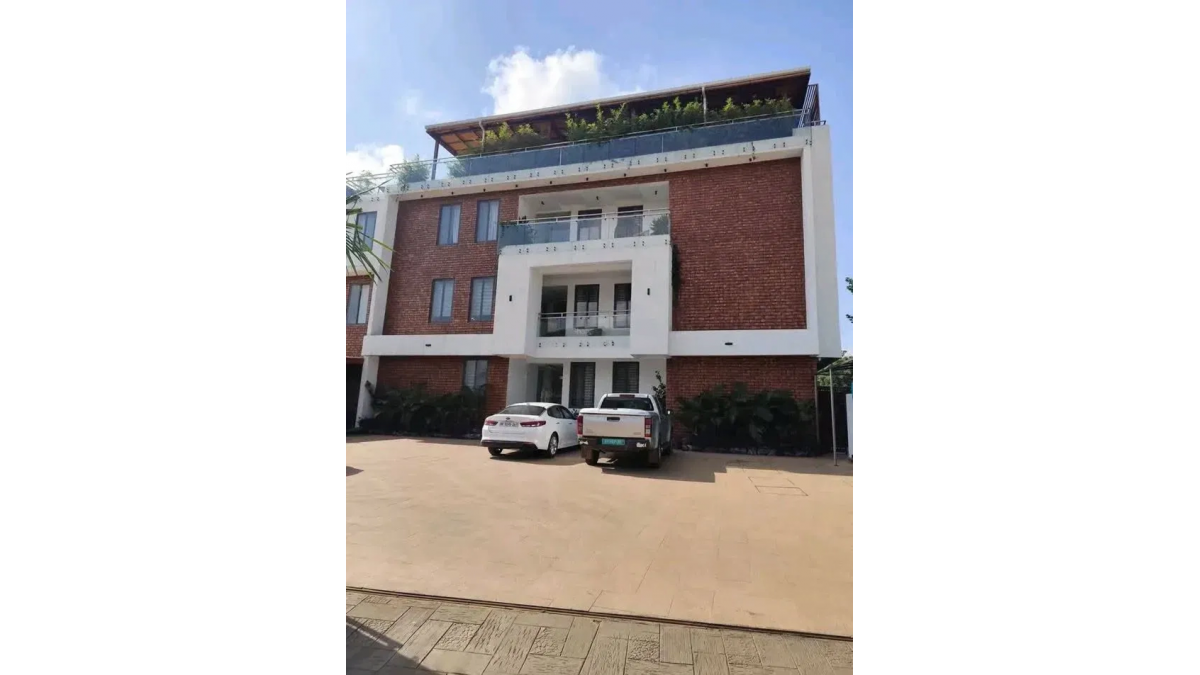 2 bed flat to let, Crown Lodge, Elystan Street - African Land