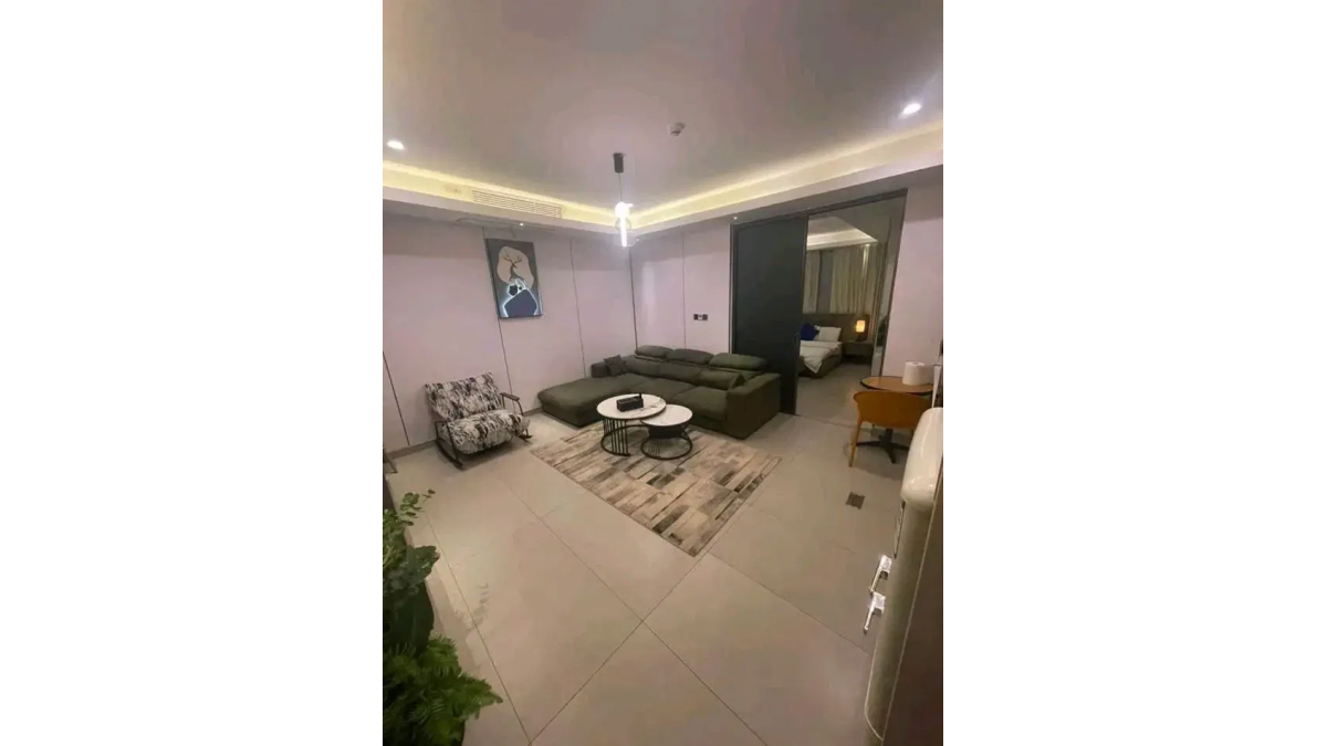 2 bed flat to let, Crown Lodge, Elystan Street - African Land
