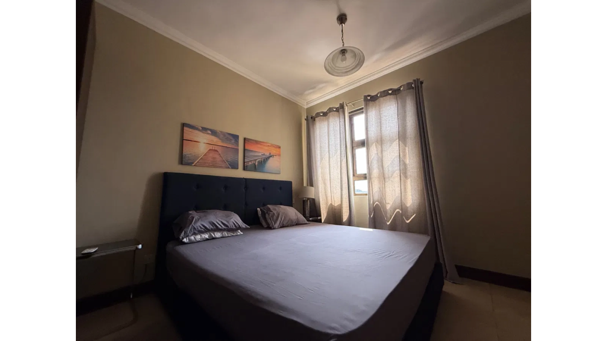 2 bed flat to let, Crown Lodge, Elystan Street - African Land