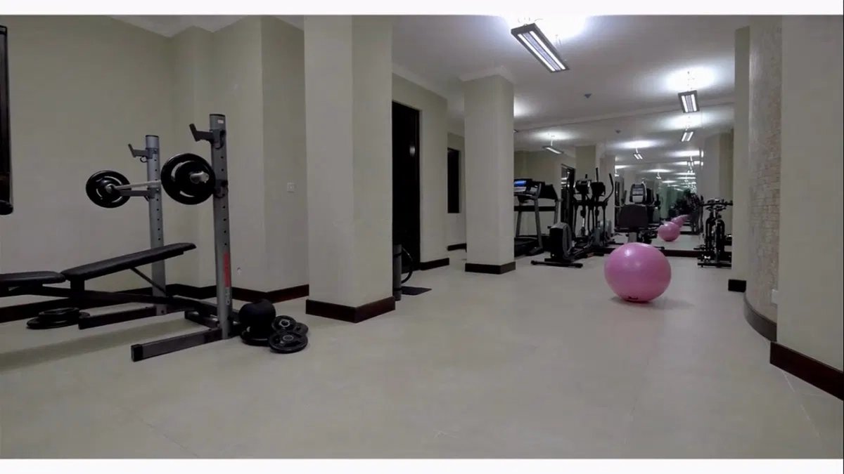 2 bed flat to let, Crown Lodge, Elystan Street - African Land
