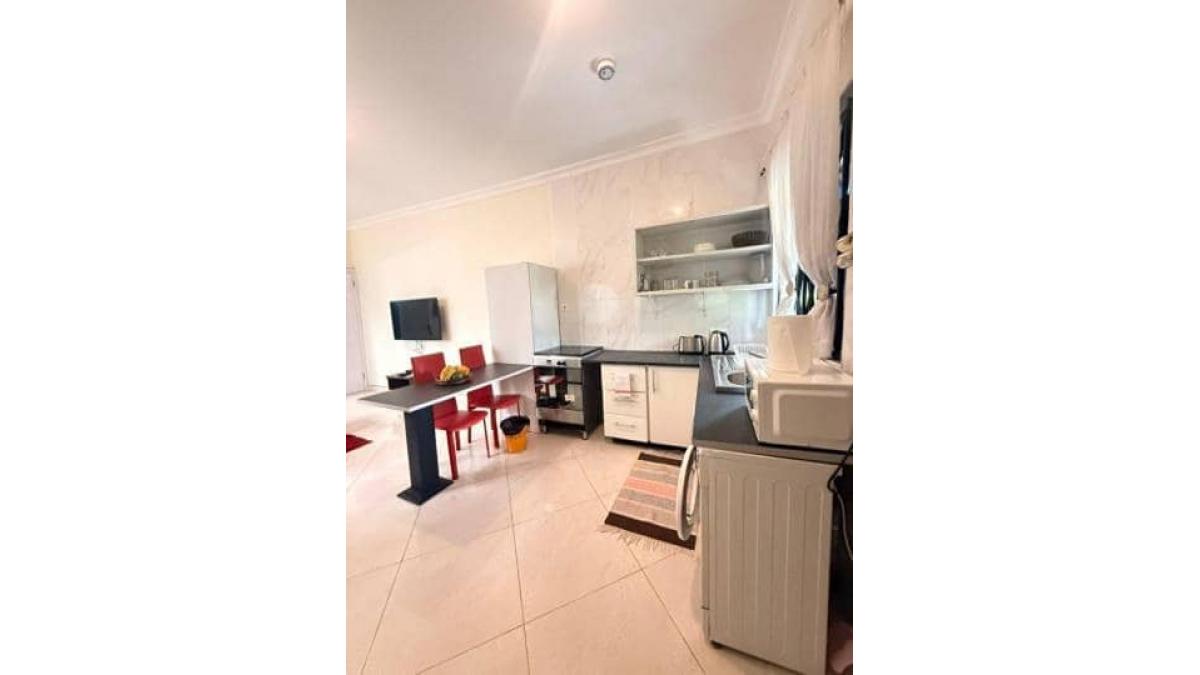 2 bed flat to let, Crown Lodge, Elystan Street - African Land
