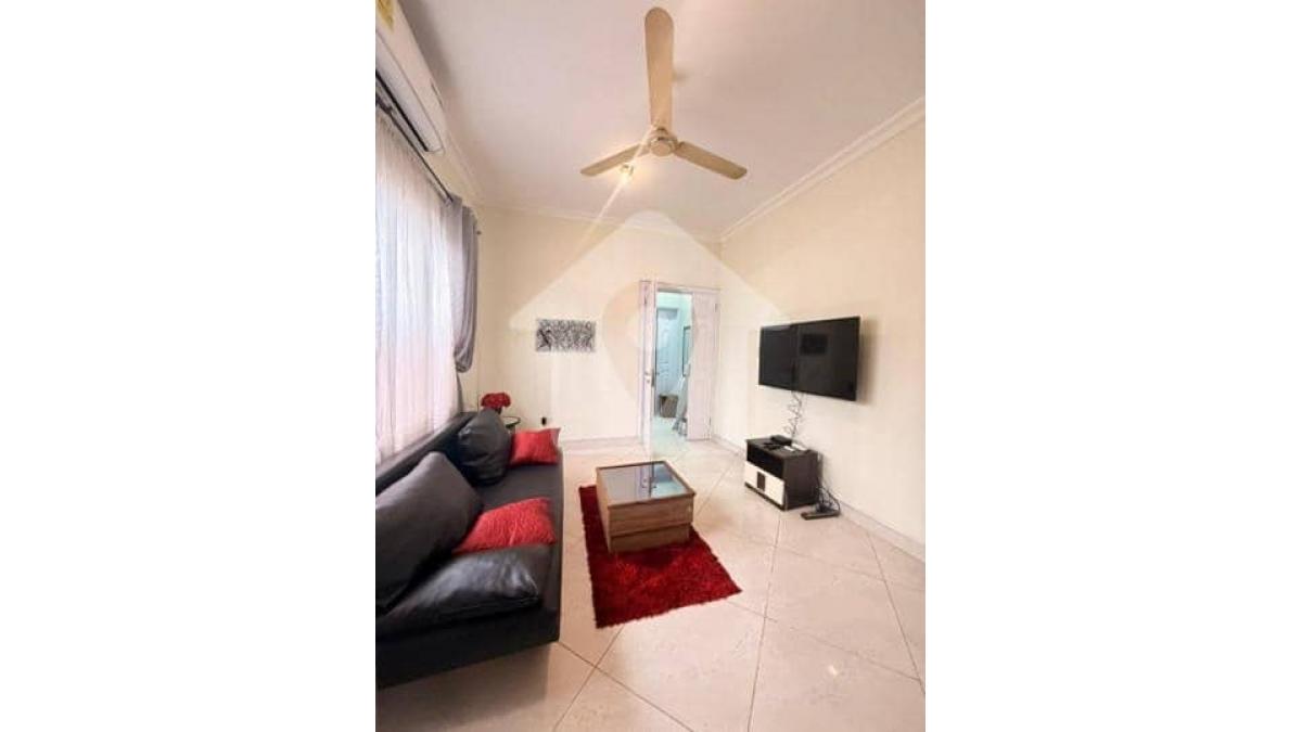 2 bed flat to let, Crown Lodge, Elystan Street - African Land