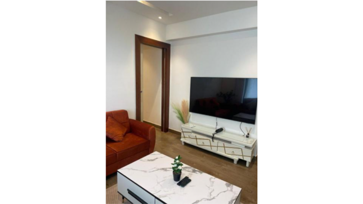 2 bed flat to let, Crown Lodge, Elystan Street - African Land