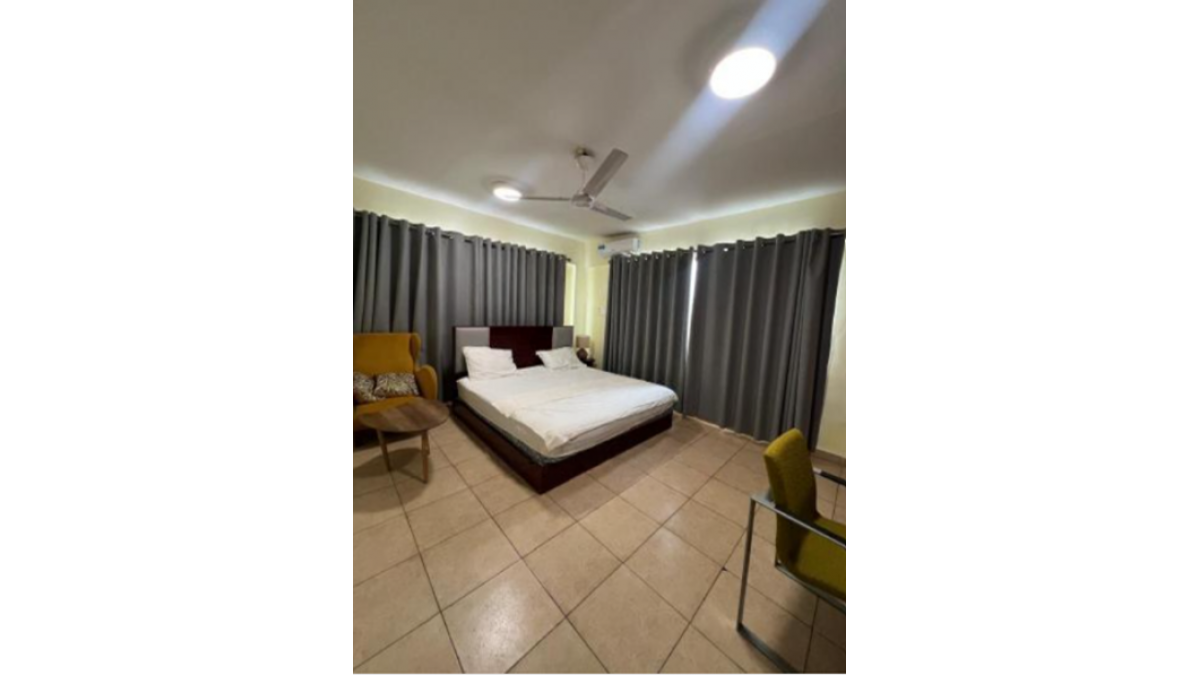 2 bed flat to let, Crown Lodge, Elystan Street - African Land
