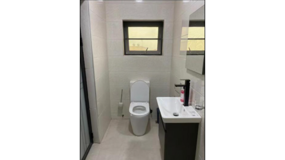 2 bed flat to let, Crown Lodge, Elystan Street - African Land
