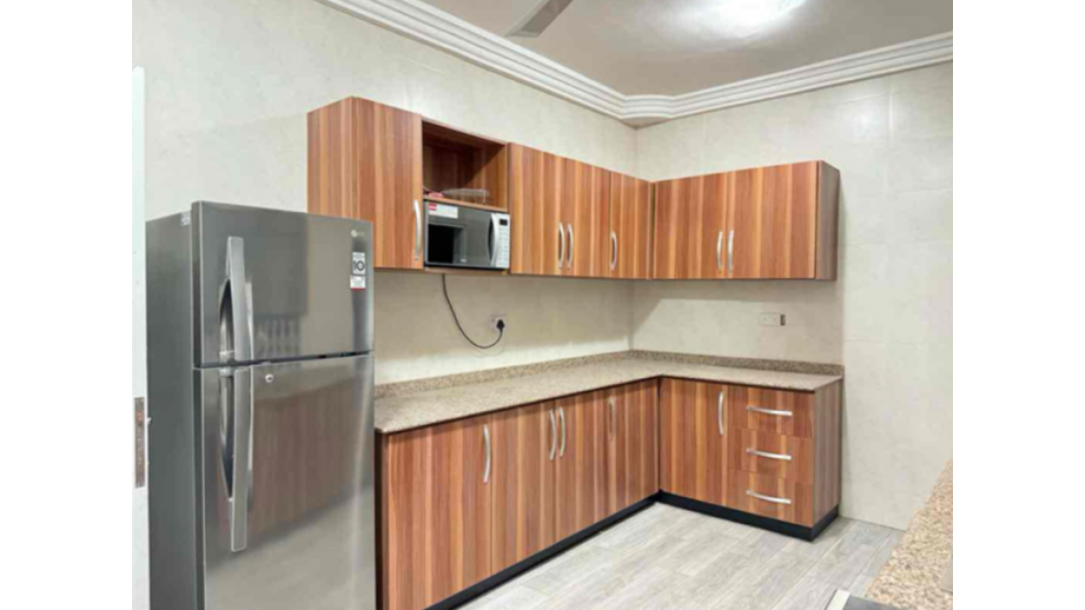 2 bed flat to let, Crown Lodge, Elystan Street - African Land