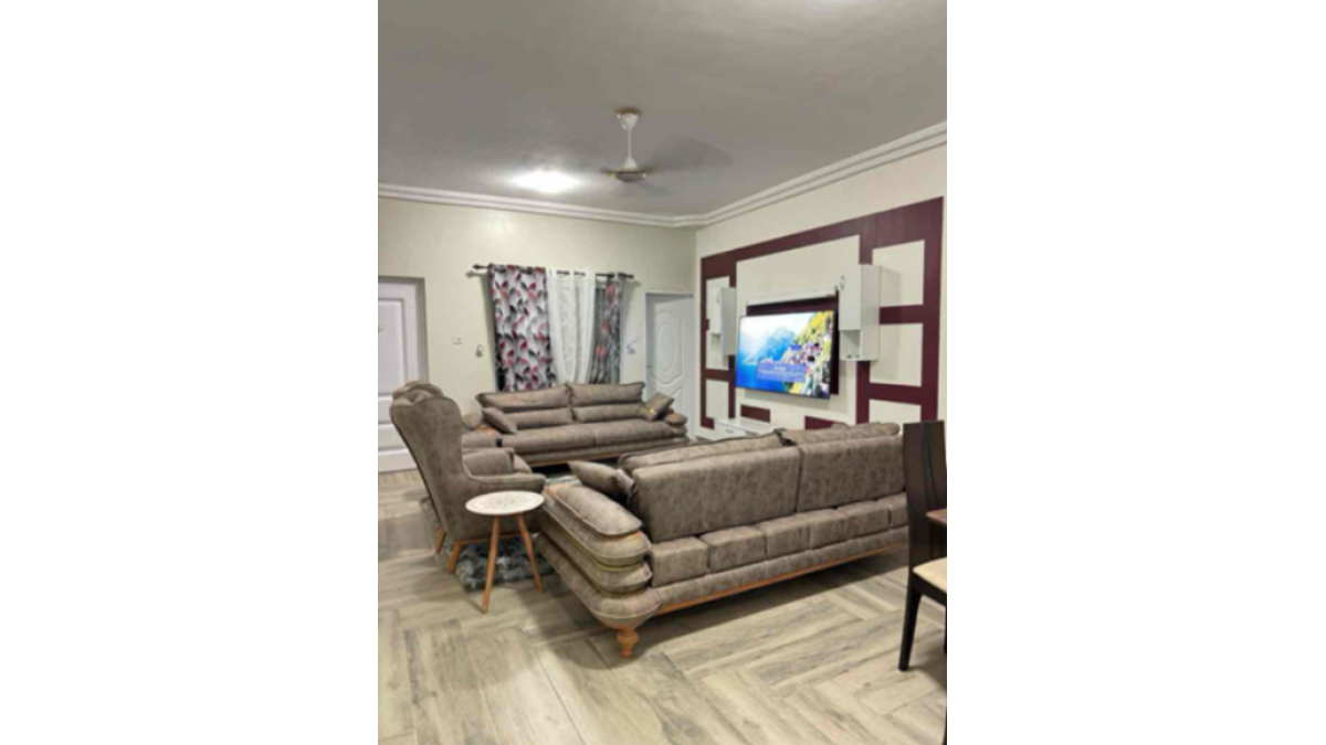 2 bed flat to let, Crown Lodge, Elystan Street - African Land