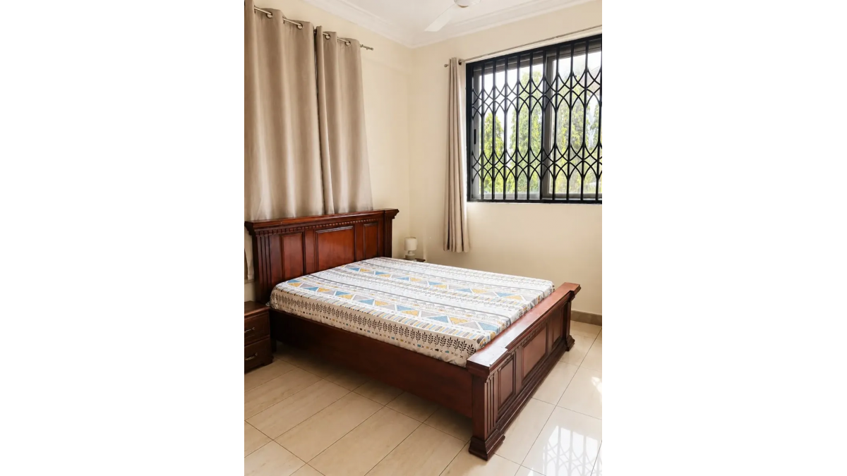 2 bed flat to let, Crown Lodge, Elystan Street - African Land