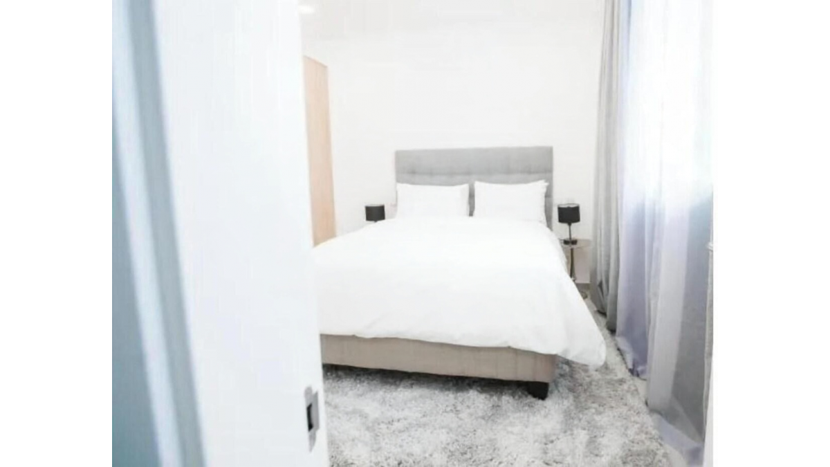 2 bed flat to let, Crown Lodge, Elystan Street - African Land