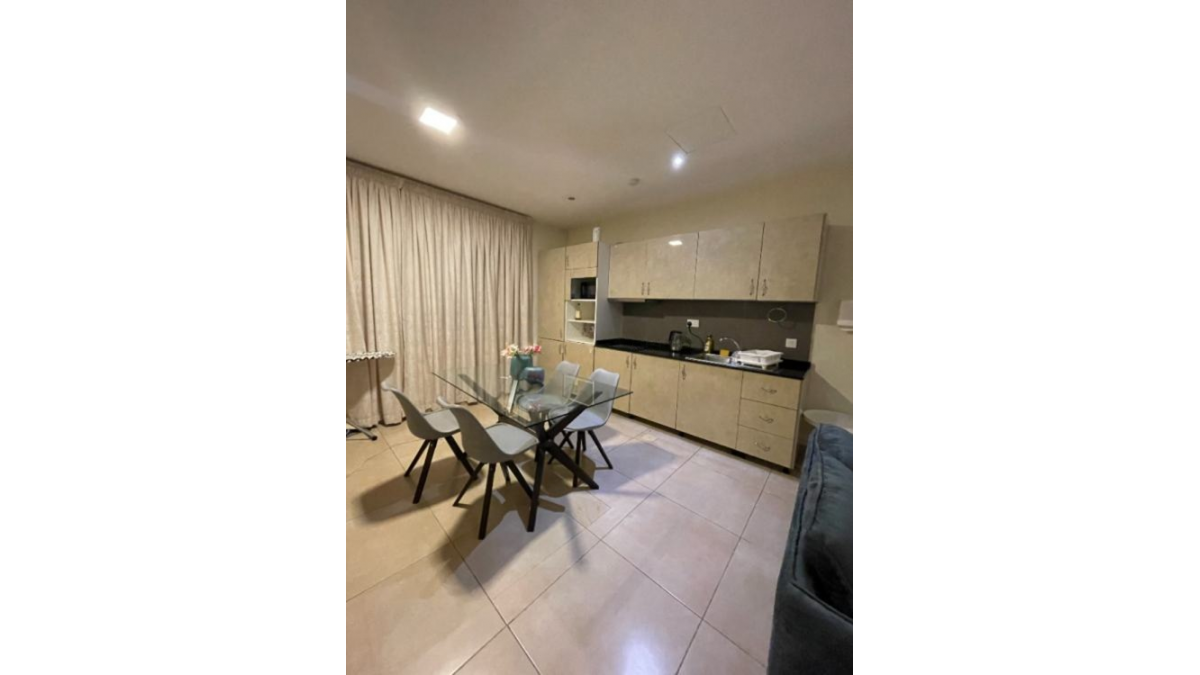 2 bed flat to let, Crown Lodge, Elystan Street - African Land