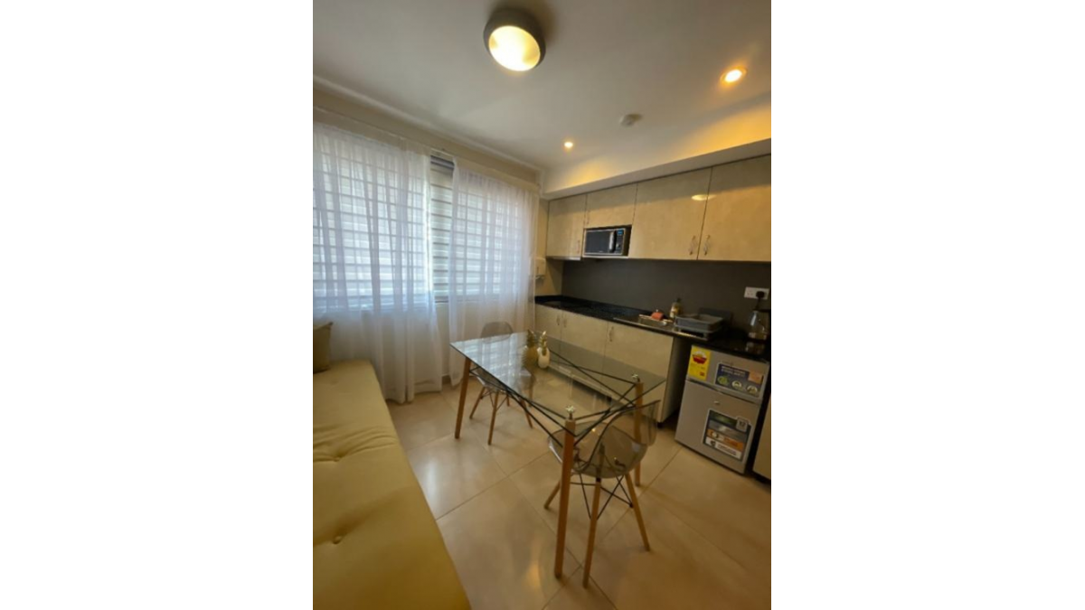 2 bed flat to let, Crown Lodge, Elystan Street - African Land
