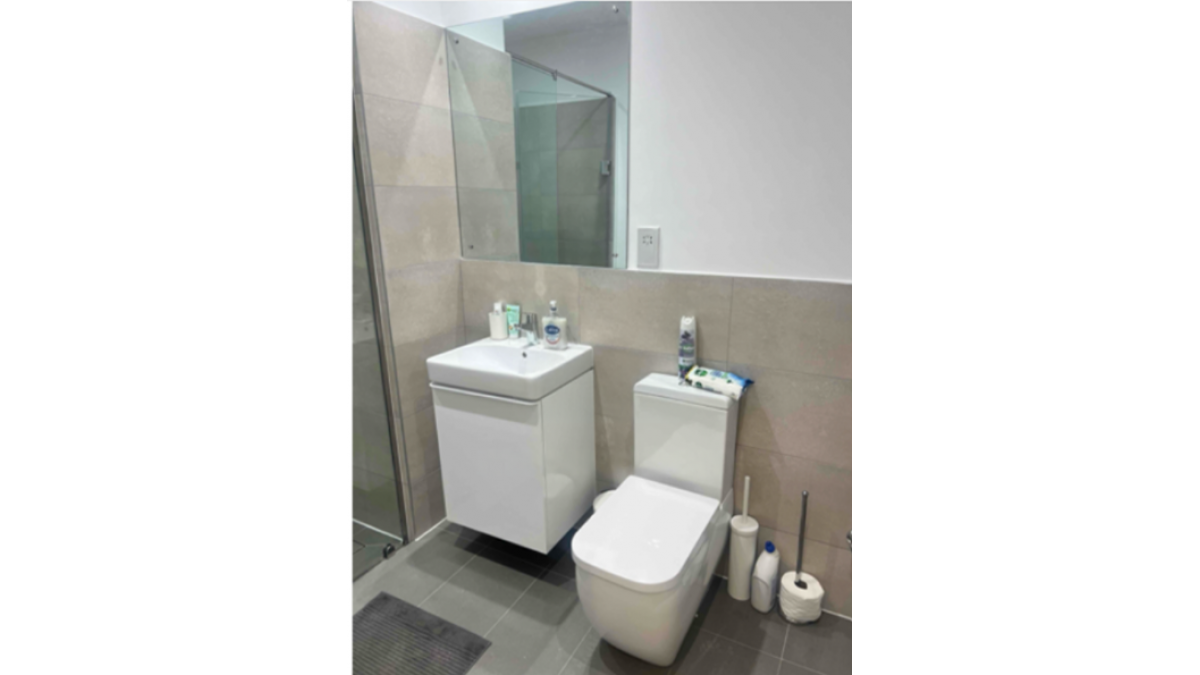 2 bed flat to let, Crown Lodge, Elystan Street - African Land