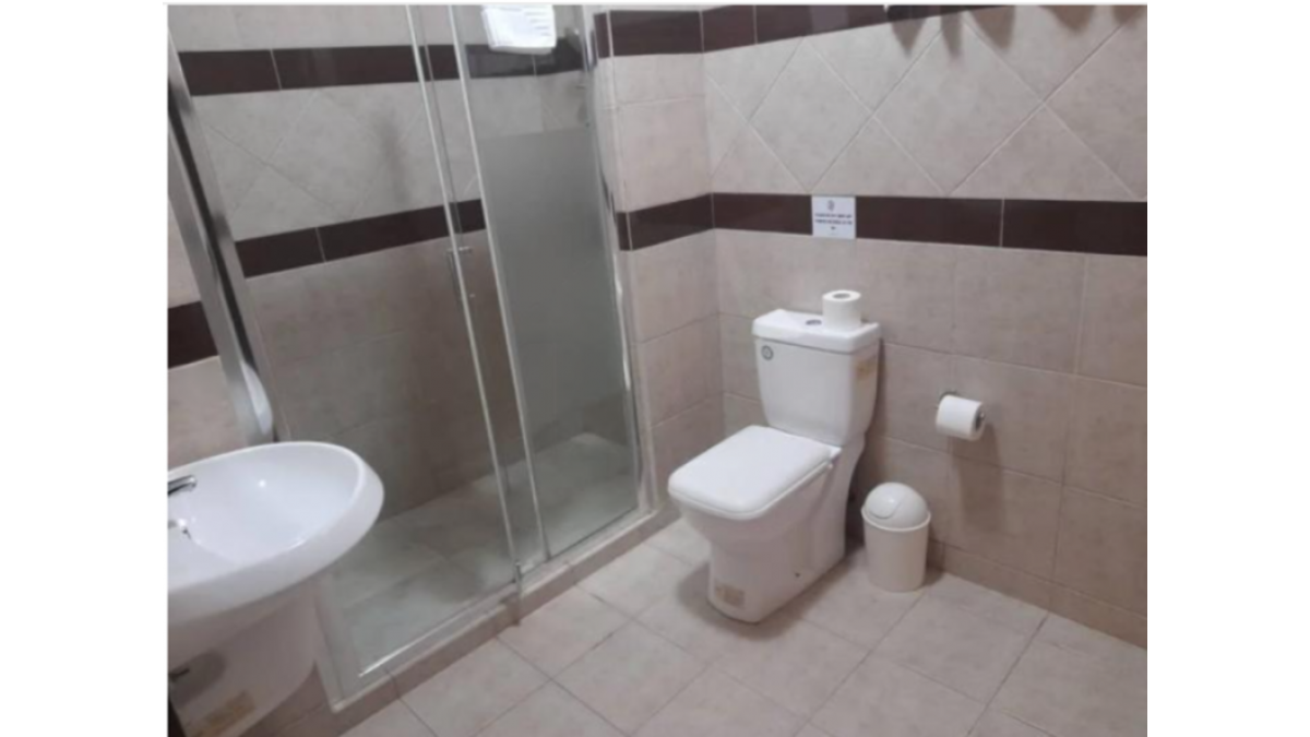 2 bed flat to let, Crown Lodge, Elystan Street - African Land