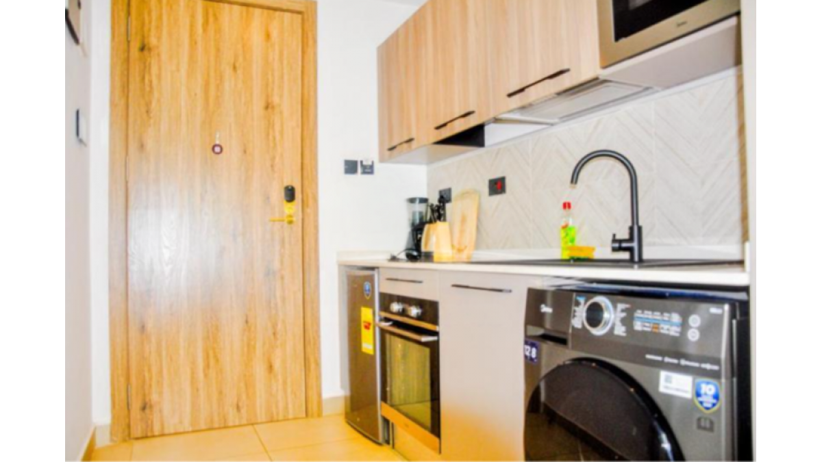 2 bed flat to let, Crown Lodge, Elystan Street - African Land