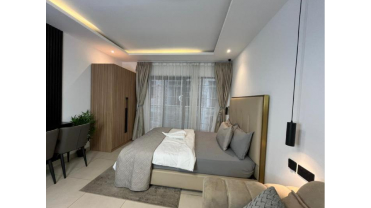 2 bed flat to let, Crown Lodge, Elystan Street - African Land