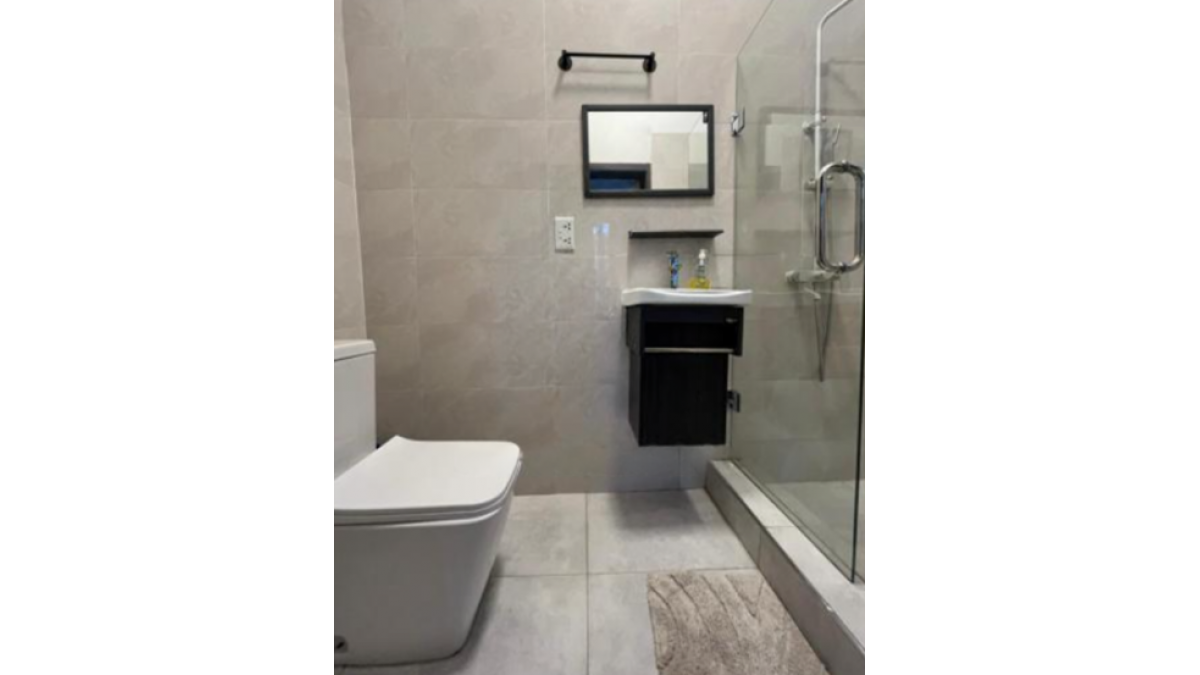 2 bed flat to let, Crown Lodge, Elystan Street - African Land