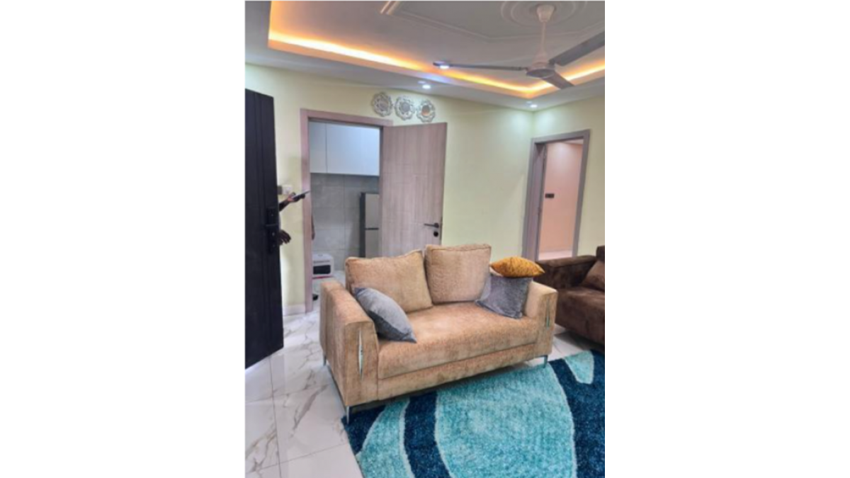 2 bed flat to let, Crown Lodge, Elystan Street - African Land