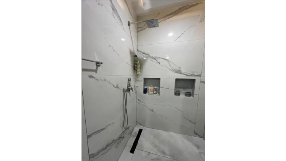 2 bed flat to let, Crown Lodge, Elystan Street - African Land