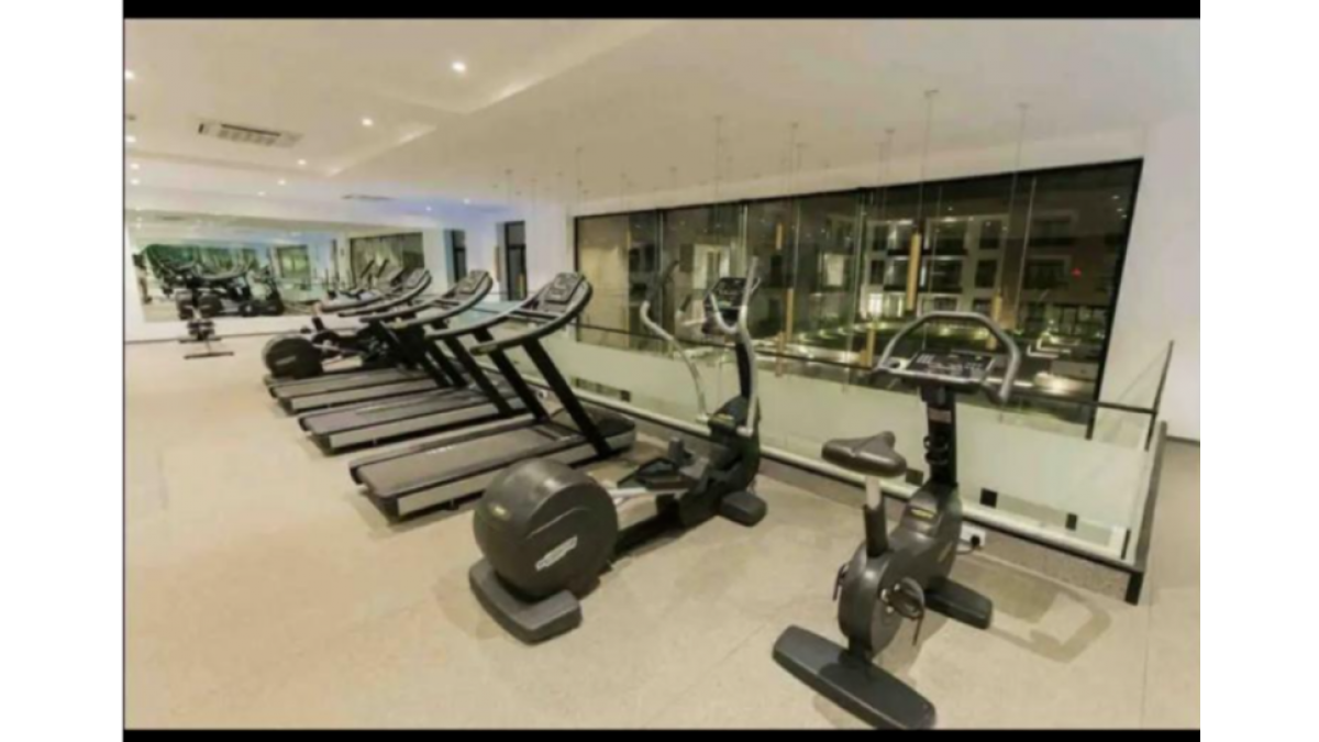 2 bed flat to let, Crown Lodge, Elystan Street - African Land