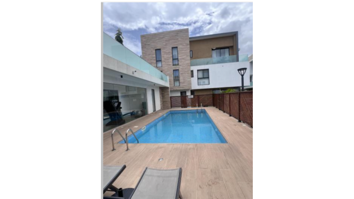 2 bed flat to let, Crown Lodge, Elystan Street - African Land