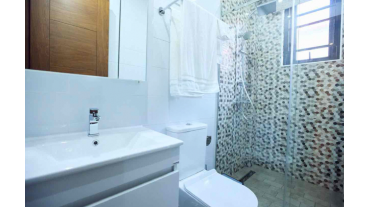 2 bed flat to let, Crown Lodge, Elystan Street - African Land