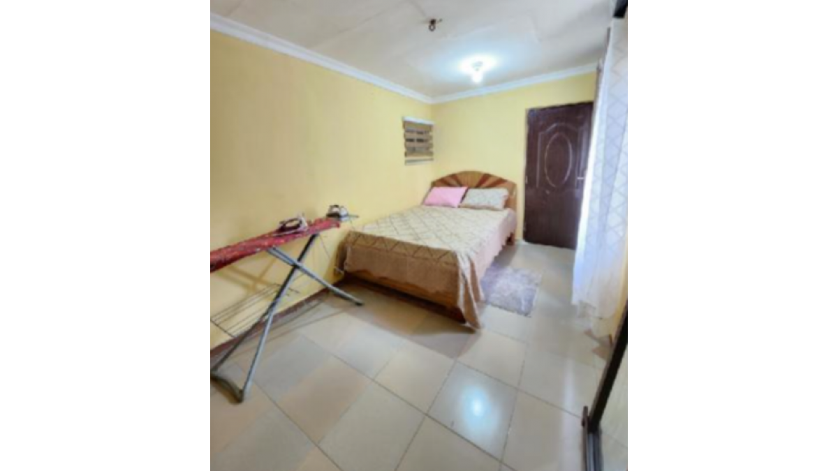 2 bed flat to let, Crown Lodge, Elystan Street - African Land